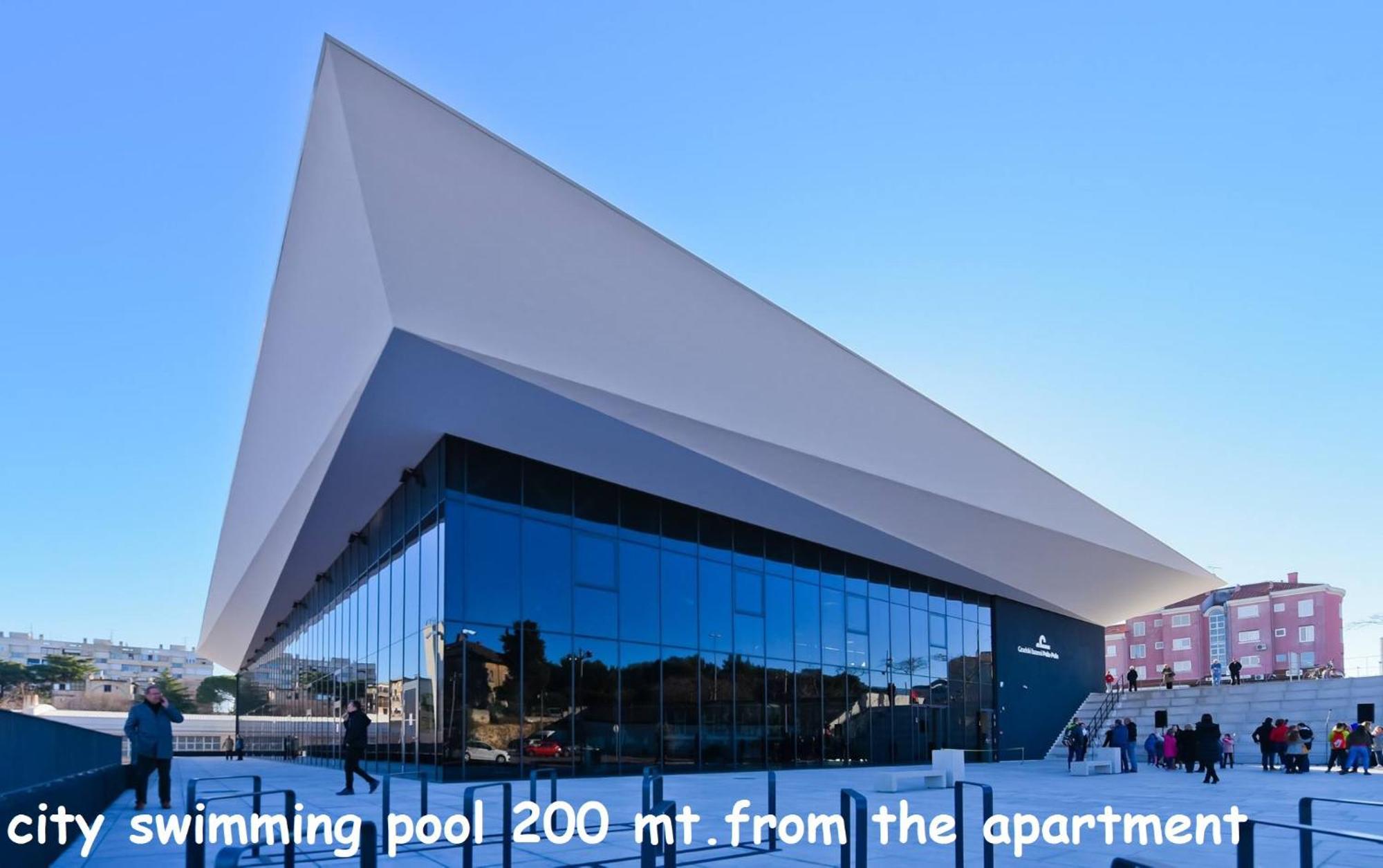 Villa Valkane Pet Friendly 150M From The Stunning Valkane Beach, City Indoor Pools-Fitness And City Mall بولا المظهر الخارجي الصورة