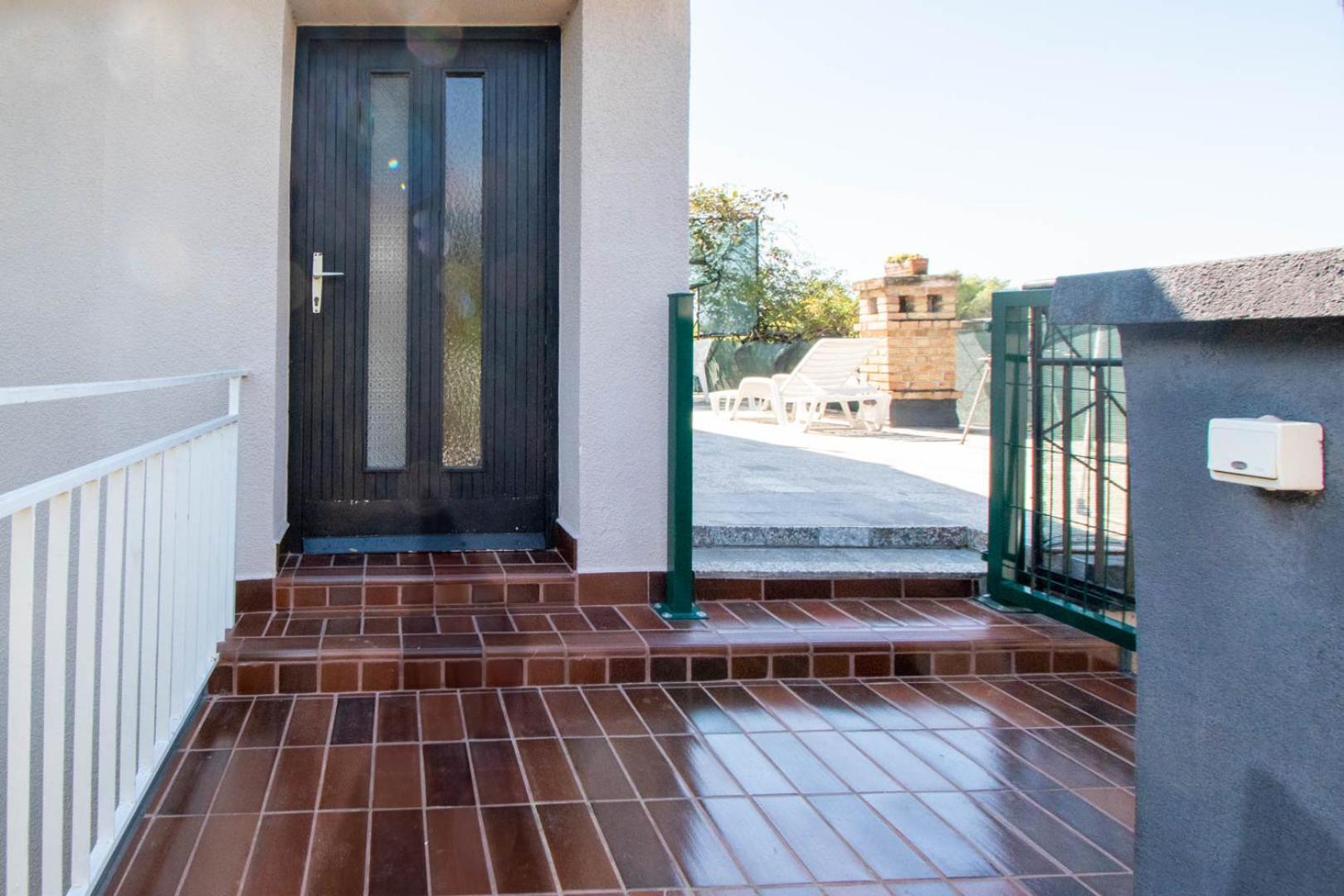 Villa Valkane Pet Friendly 150M From The Stunning Valkane Beach, City Indoor Pools-Fitness And City Mall بولا المظهر الخارجي الصورة